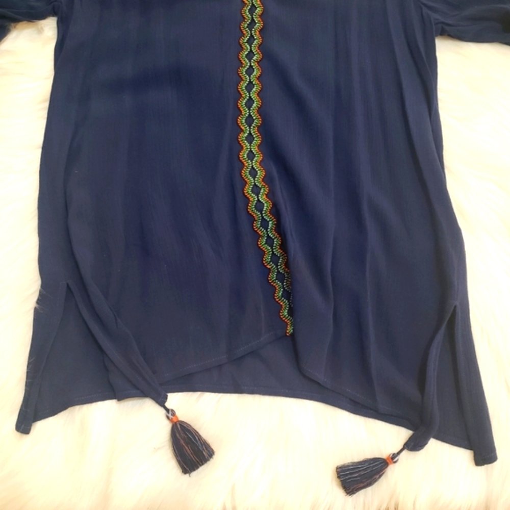 Democracy Cold shoulder Boho blouse. - Picture 7 of 10